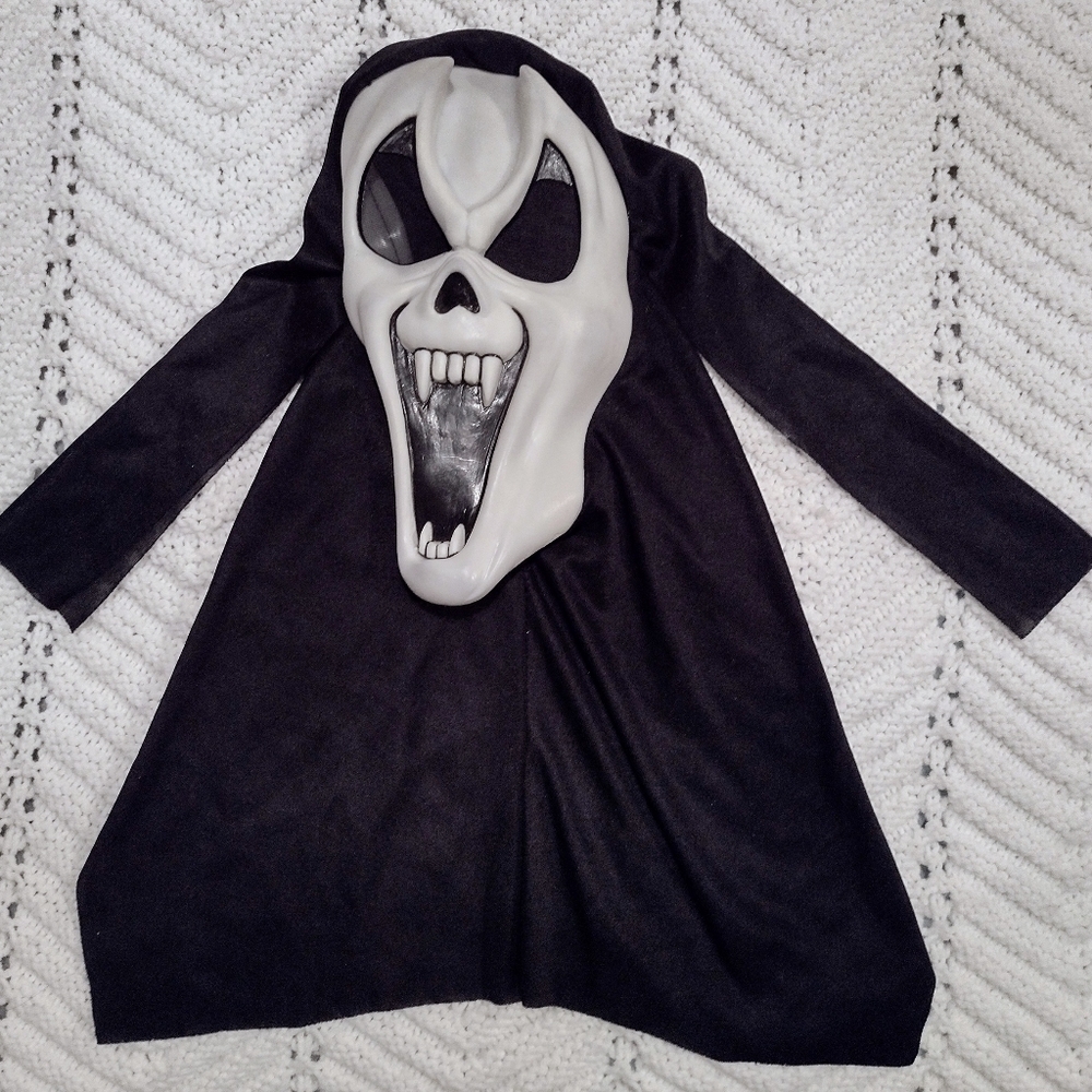 Vintage Fearsome Faces Ghostface FANG Scream Mask Easter Unlimited Glows